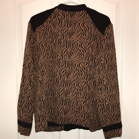 🧵 Tan Jay Leopard Print Blazer - Picture 2 of 4